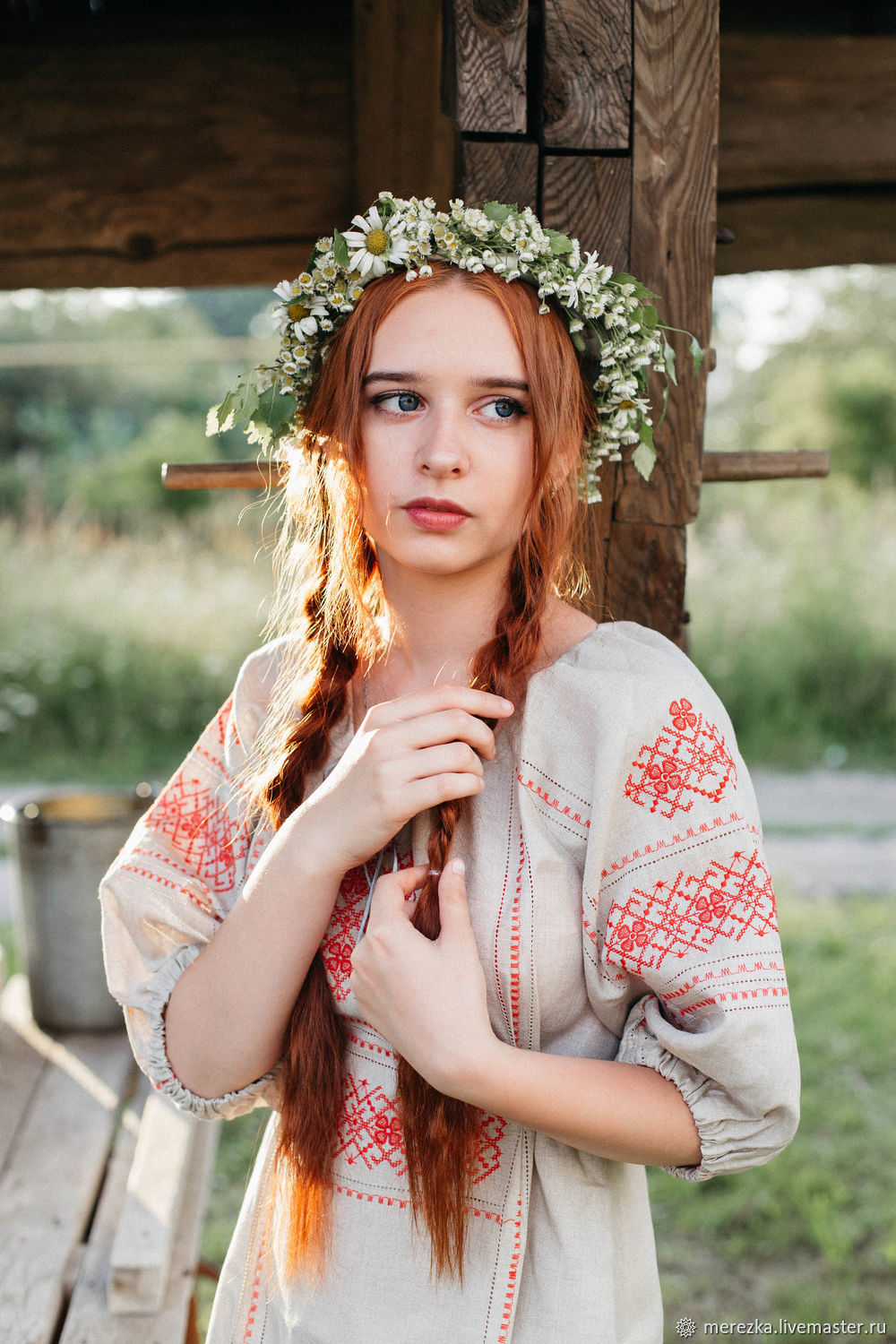 A playful frame from Girls in Slavic costumes — online in Istanbul